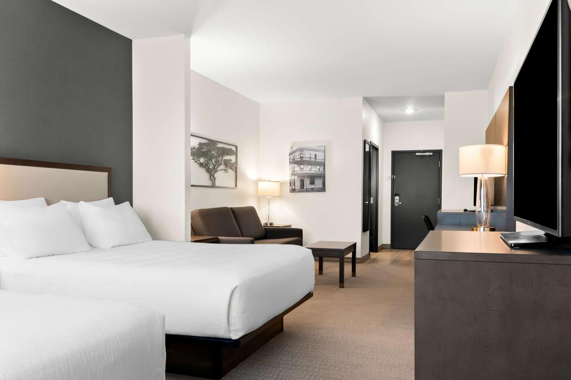 Best Western Plus Morden Exterior photo